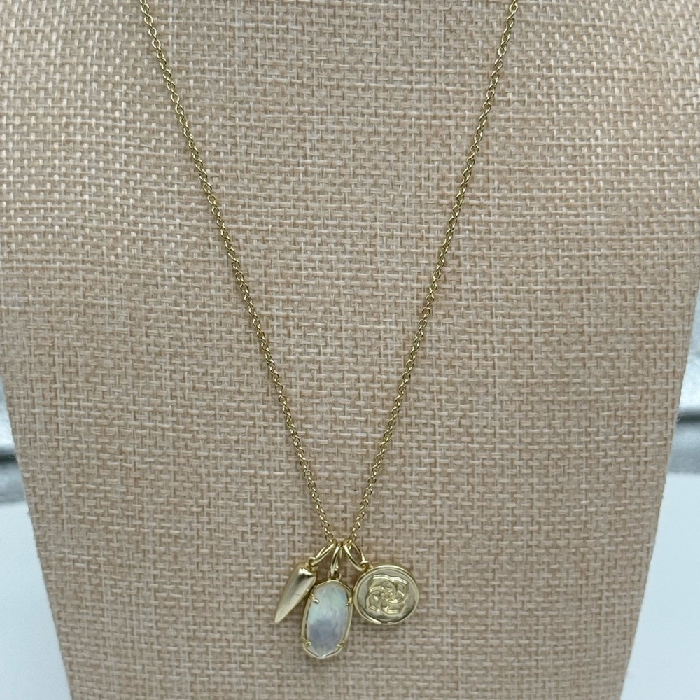 Kendra Scott Dira gold coin charm necklace ivory mother of pearl toggle clasp - Picture 2 of 4